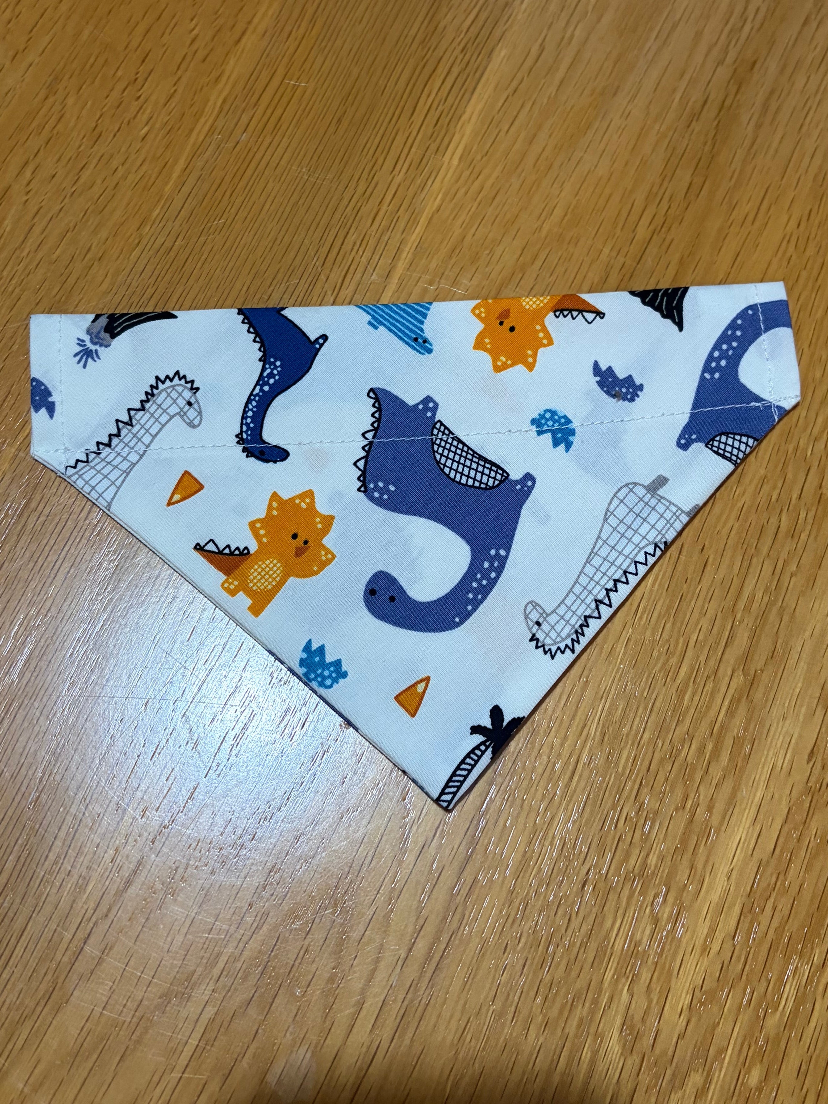 Dino Bandana